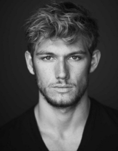 Alex Pettyfer (2021)